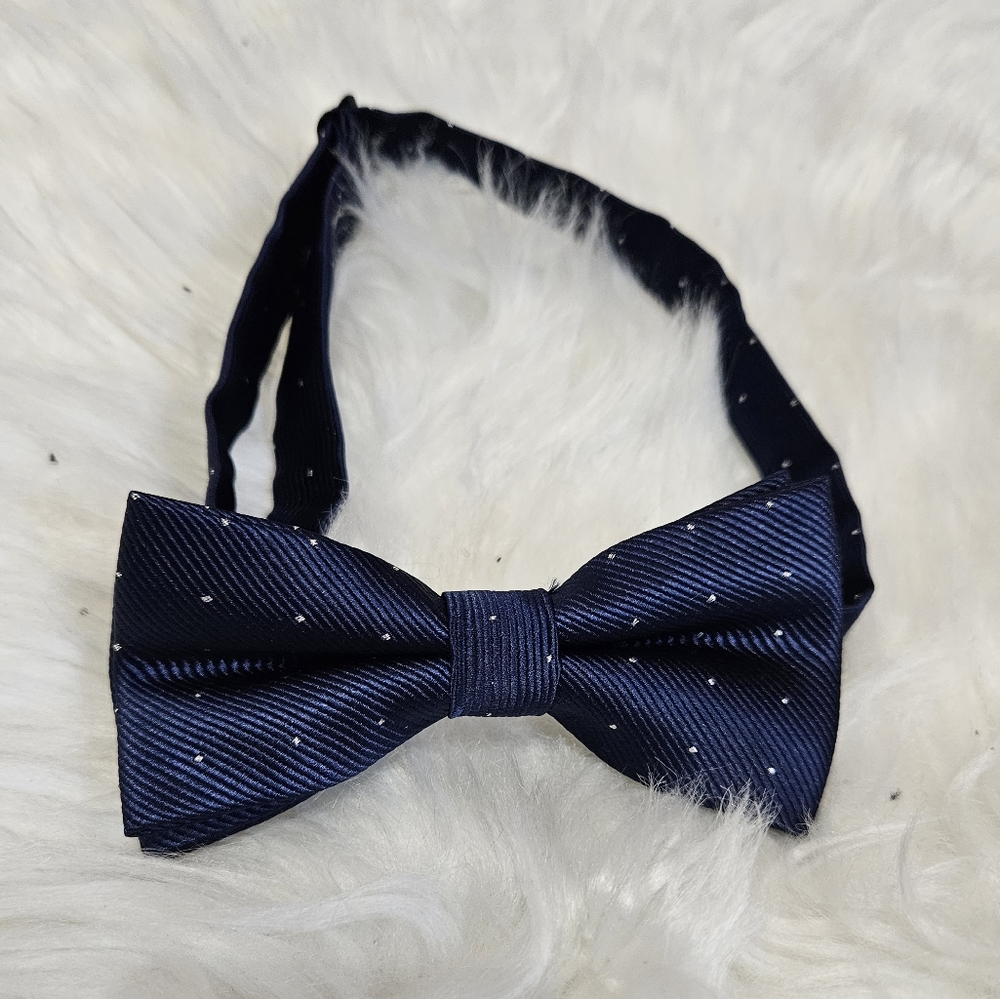 Satin Bow‎ tie